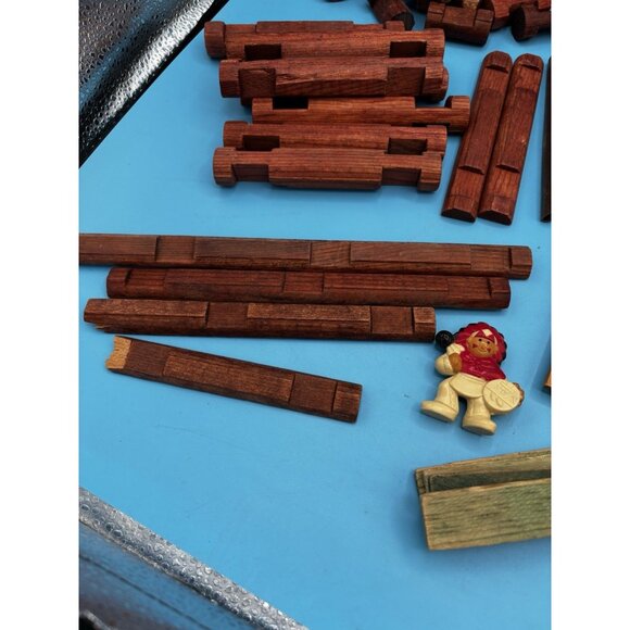 Vintage 1978 Playskool Lincoln Logs Set Sheriff Restaurant Saloon INCOMPLETE - Picture 12 of 12